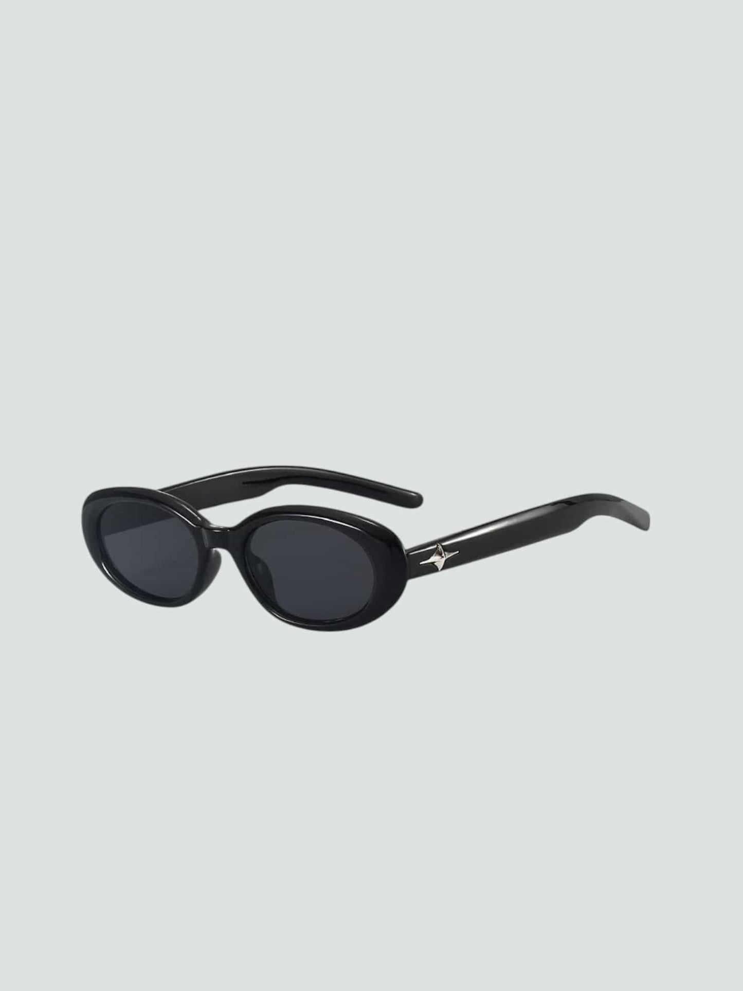 STELLA | GAFAS DE SOL NEGRAS CON DETALLE ESTRELLA