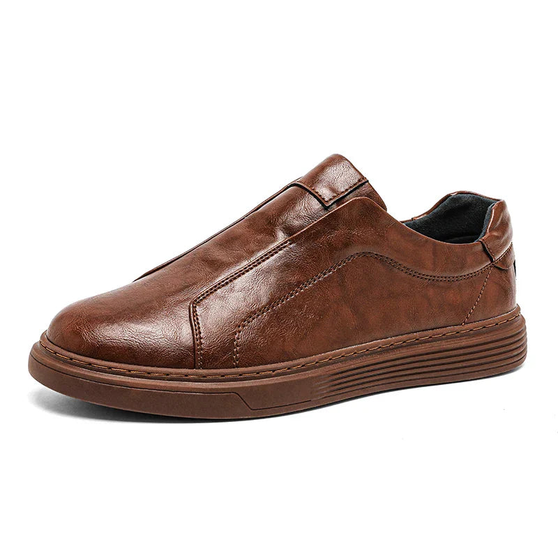 Zapatillas clásicas de piel