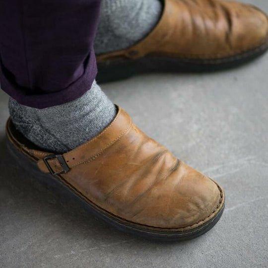 Henri™ | Sabots en cuir avec bride réglable